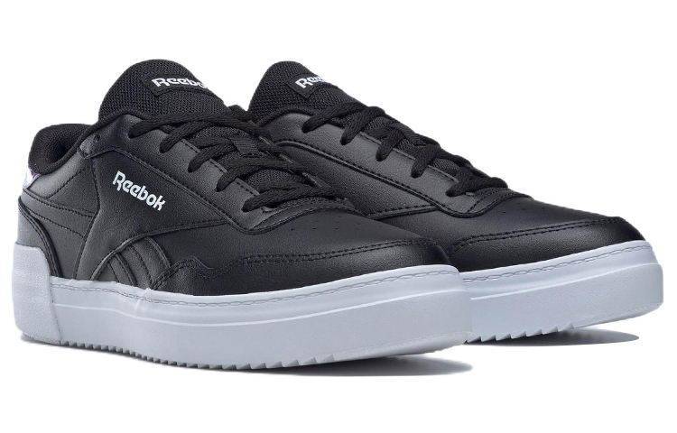 Lookbook (W) Reebok Techque T Bold 2 ''Schwarz'' GZ6017