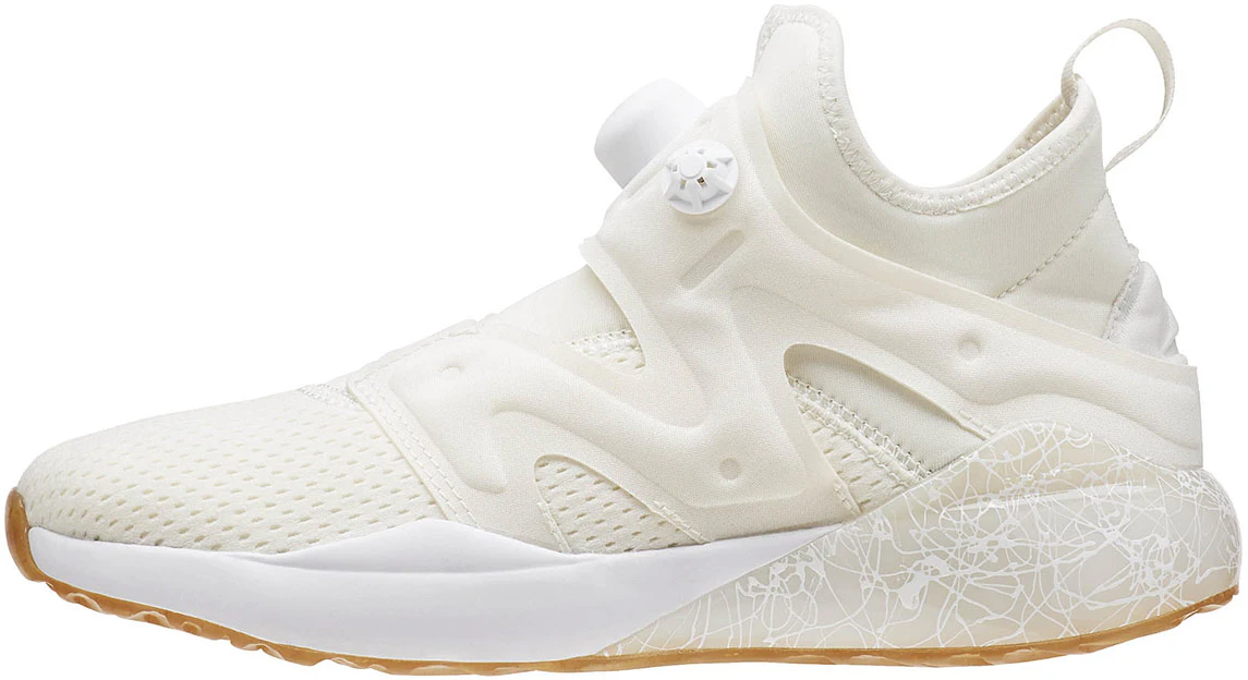 women-reebok-the-pump-izarre-white-running-shoes-bd-2063