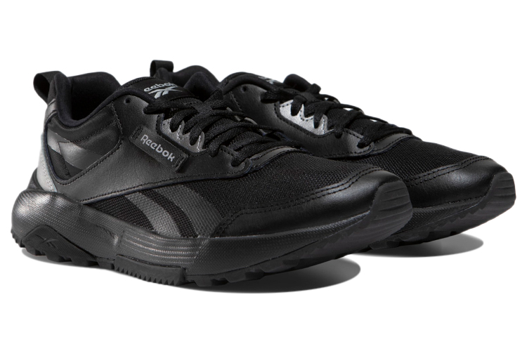 Lookbook (W) Reebok Tradition ''Comode e Resistenti Nero'' GX5994