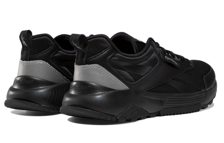 Shop (W) Reebok Tradition ''Comode e Resistenti Nero'' GX5994