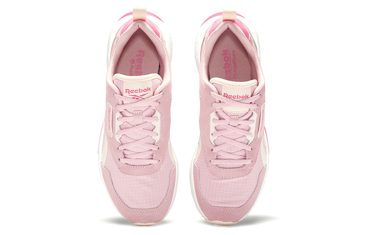 Shop (W) Reebok Tradition Rose FZ5403