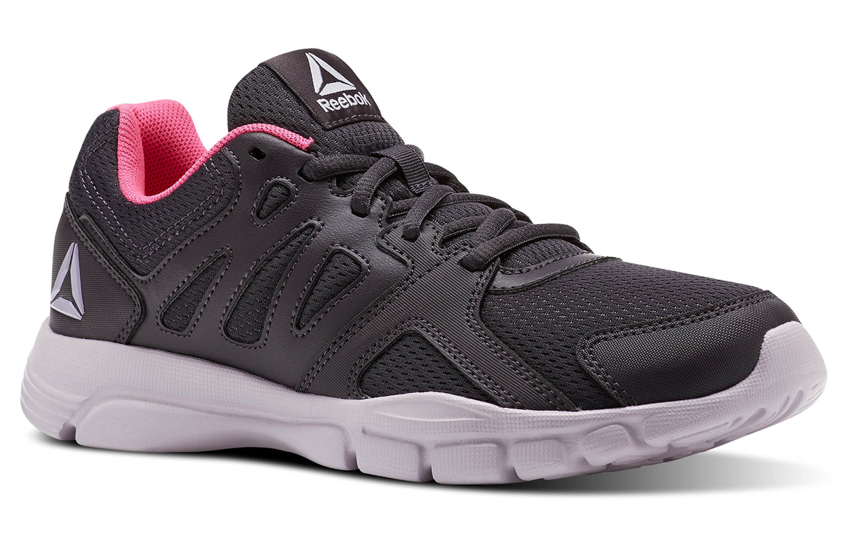 Lookbook (W) Reebok Trainfusion Nine 3.0 ''Schwarz Rosa'' CN0975