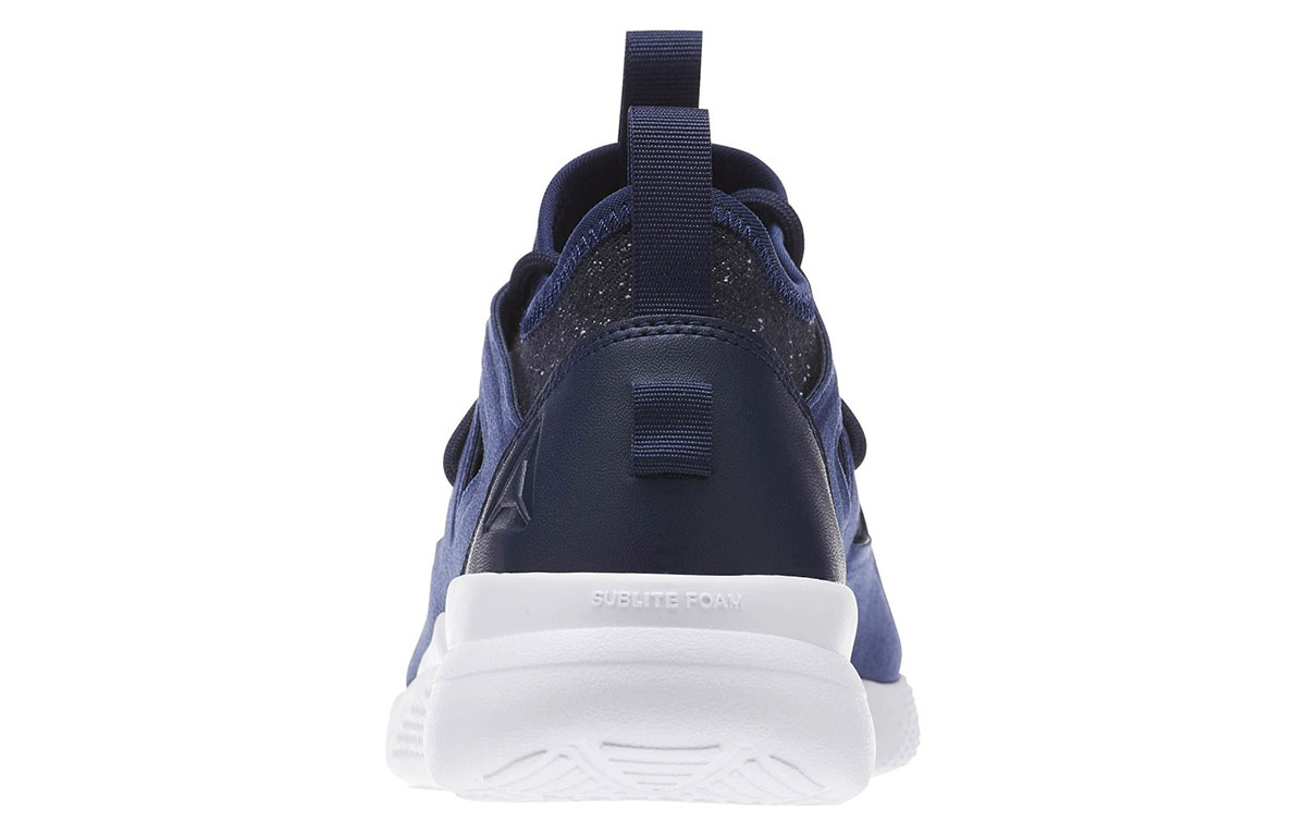 Shop (W) Reebok Upurtempo 10 Navy ''Blauw'' BD4965