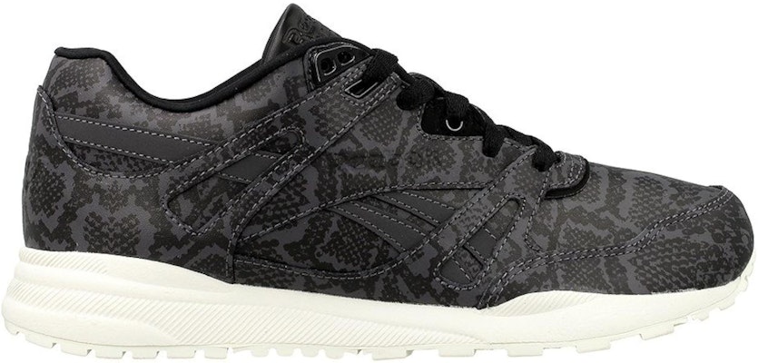 (W) 리복 벤틸레이터 '블랙' (시크한 매력) AR1569 Order (W) 리복 벤틸레이터 '블랙' (시크한 매력) AR1569