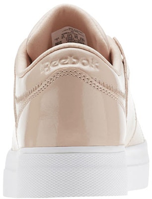 Reebok Workout Lo 女款 粉色 休閒板鞋 Shop Reebok Workout Lo 女款 粉色 休閒板鞋