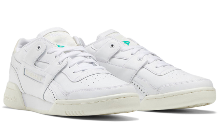 Lookbook (W) Reebok Workout Lo Plus 'Krim Putih' FV2381