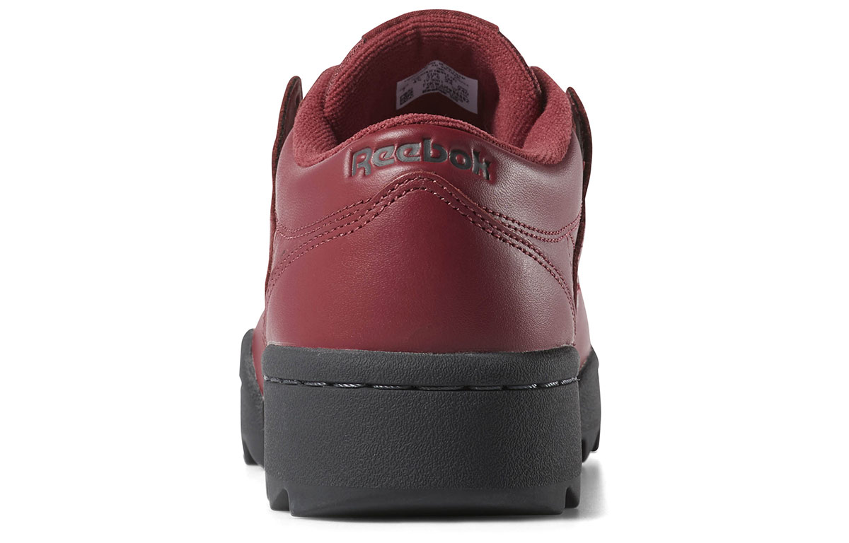 Shop (W) Reebok Workout Ripple "Rosso" DV5408