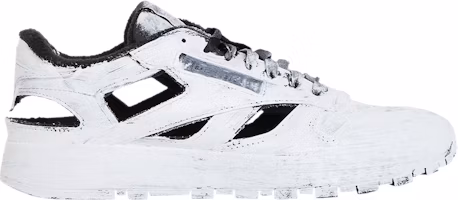 (Women) Reebok x Maison Margiela Classic Leather Tabi Low 'Whiteout' S58WS0204-P4379-H8666 (Women) Reebok x Maison Margiela Classic Leather Tabi Low 'Whiteout' S58WS0204-P4379-H8666