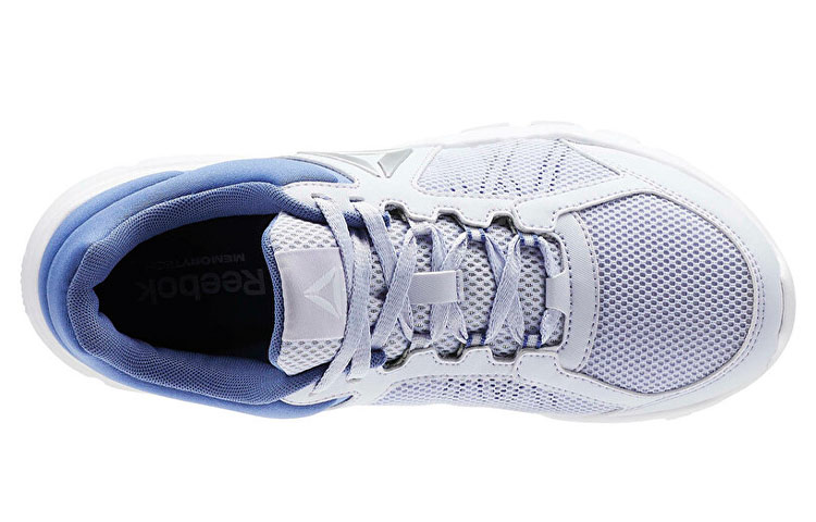 Shop Reebok Yourflex Train 9.0 MT 輕便舒適跑鞋 女款 白藍