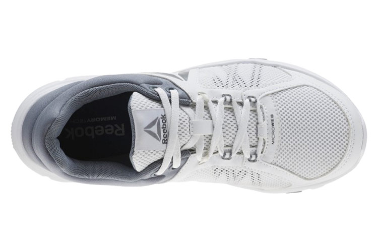Shop Reebok Yourflex Trainette 9.0 MT 舒適 輕便 低筒 跑步鞋 女款 白灰
