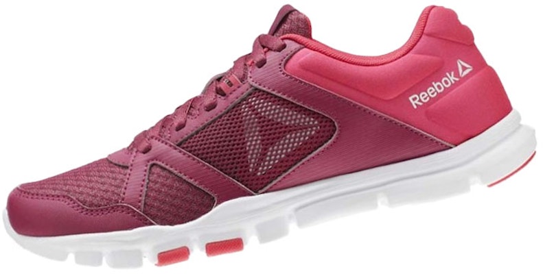 (W) 리복 유어플렉스 트레이네트 '딥 핑크' (Reebok Yourflex Trainette 'Deep Pink') CN4731 Lookbook (W) 리복 유어플렉스 트레이네트 '딥 핑크' (Reebok Yourflex Trainette 'Deep Pink') CN4731