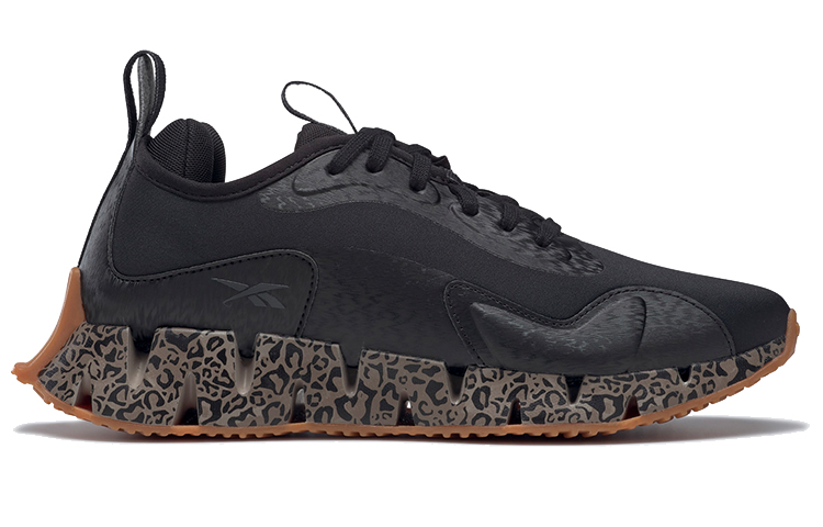 Order (W) Reebok Zig Dynamica Braun/Schwarz Sneakers FY9940