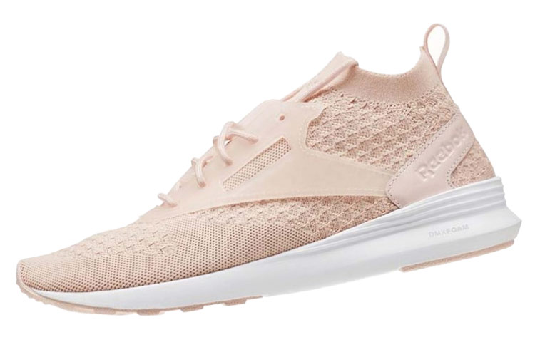Lookbook (W) Reebok Zoku Runner ''Perzik Roze'' BD4782