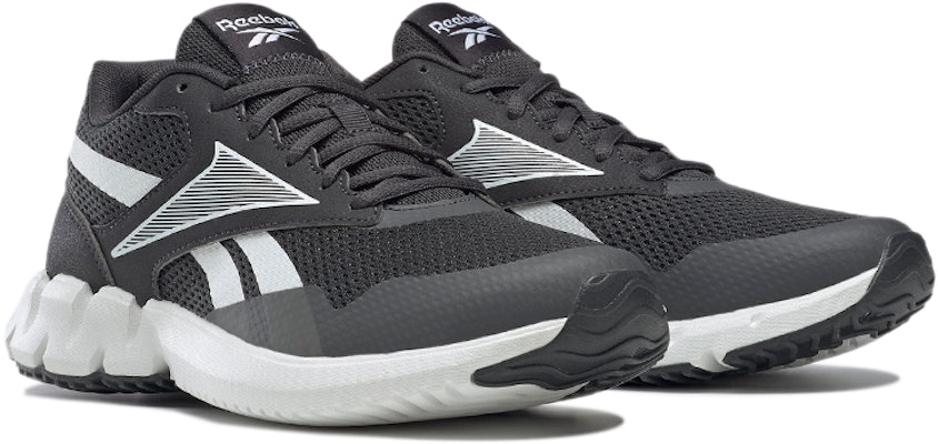 (W) Reebok Ztaur Run 'Hitam Putih Grafit' H67604 Lookbook (W) Reebok Ztaur Run 'Hitam Putih Grafit' H67604