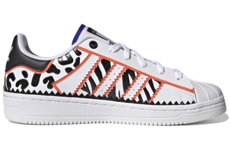 Lookbook (W) Rich Mnisi x adidas Superstar OT Tech 'Kehidupan Bandar Afrika Selatan' GW0523