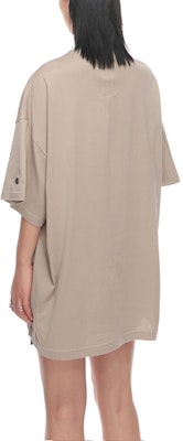 (W) 릭 오웬스 x 챔피언 SS22 로고 베이지 자수 티셔츠. CW01B5375-08 Purchase (W) 릭 오웬스 x 챔피언 SS22 로고 베이지 자수 티셔츠. CW01B5375-08