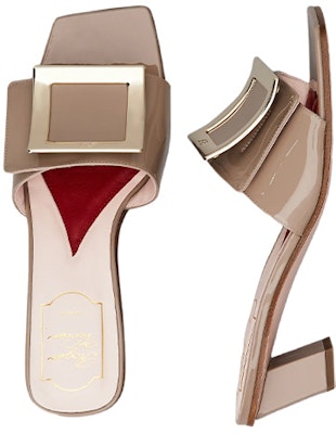 (W) Roger Vivier 'Kasut Tumit Blok Kulit Berkilat Besi Rata Hujung Persegi Beige' RVW65832800D1PC415 Lookbook (W) Roger Vivier 'Kasut Tumit Blok Kulit Berkilat Besi Rata Hujung Persegi Beige' RVW65832800D1PC415