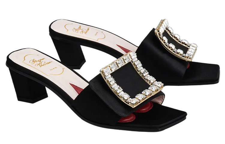 Lookbook (W) Roger Vivier Biki Love 'Tacones Altos de Satén Negro' RVW65832610RS0B999