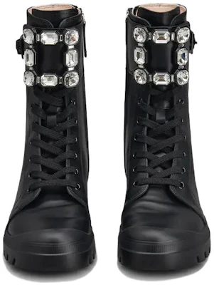 (W) Roger Vivier But 'Crystal Buckle Hitam' RVW62832370Q7PB999 Lookbook (W) Roger Vivier But 'Crystal Buckle Hitam' RVW62832370Q7PB999