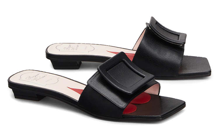 Shop (W) Roger Vivier Sandalia Negra con Hebilla de Charol RVW62931090TRPB999