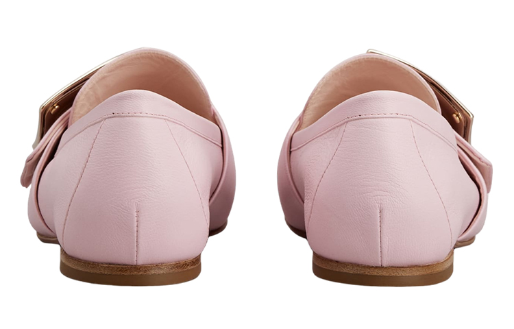 Shop Roger Vivier羅杰维维亚 皮革 金屬扣 套穿 樂福鞋 女款 粉色