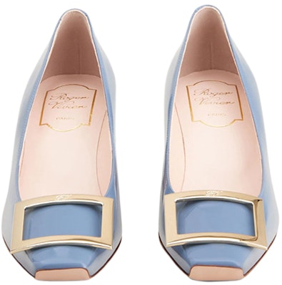 Roger Vivier 羅傑維維亞 漆皮 金屬扣 粗跟 高跟鞋 4.5cm 女款 淺藍色 Lookbook Roger Vivier 羅傑維維亞 漆皮 金屬扣 粗跟 高跟鞋 4.5cm 女款 淺藍色