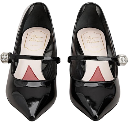 Roger Vivier 漆皮 尖頭 細跟 高跟鞋 女款 黑色 Lookbook Roger Vivier 漆皮 尖頭 細跟 高跟鞋 女款 黑色