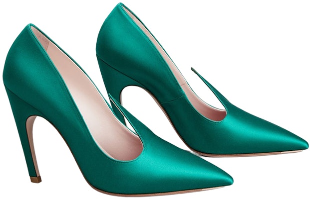 (W) Roger Vivier Satin Tumit Runcing 'Hijau' RVW68434240RS0V016 Order (W) Roger Vivier Satin Tumit Runcing 'Hijau' RVW68434240RS0V016