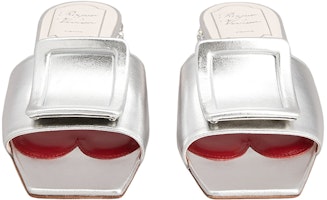 羅傑‧維維亞 鑽飾鞋跟 皮革 方頭平底 時尚涼拖 女款 銀色 Lookbook 羅傑‧維維亞 鑽飾鞋跟 皮革 方頭平底 時尚涼拖 女款 銀色