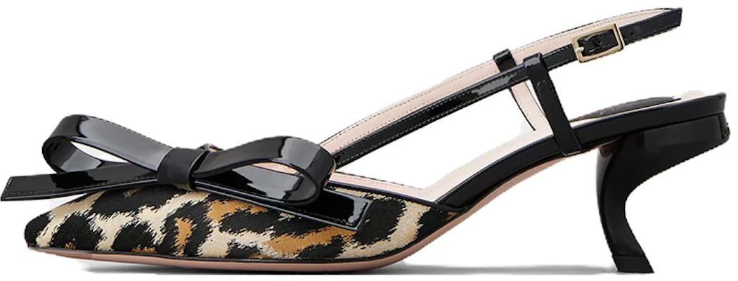 (W) Roger Vivier Hak Tinggi Lancip Gesper 'Hitam' RVW63836510OSI002D Buy (W) Roger Vivier Hak Tinggi Lancip Gesper 'Hitam' RVW63836510OSI002D