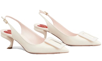 羅杰·維維亞 鍍漆飾扣 漆皮 時尚優雅高跟鞋 女款 奶油色 Lookbook 羅杰·維維亞 鍍漆飾扣 漆皮 時尚優雅高跟鞋 女款 奶油色