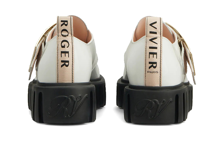 Shop (W) 罗杰·维维亚 Viv' Go-Thick 金属扣白色漆皮乐福鞋 RVW64632110MRKB001