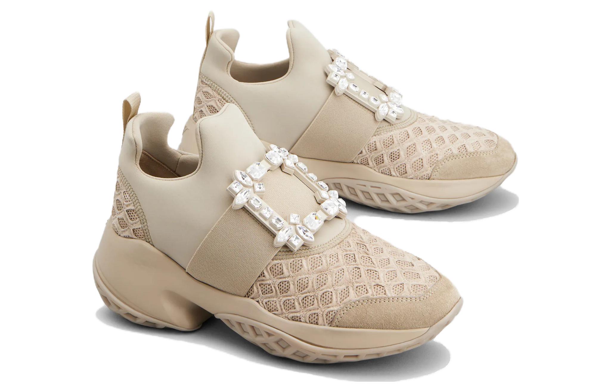 Order (W) Roger Vivier Viv'' Run Kain Beige dengan Gesper Kristal RVW50624180T6E1U53