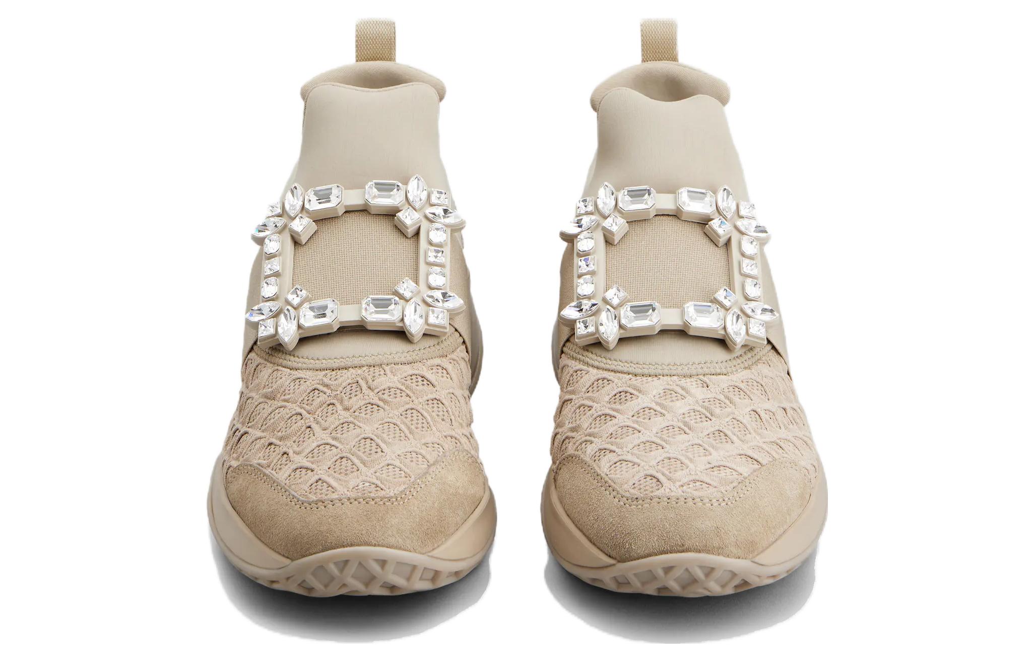 Shop (W) Roger Vivier Viv'' Run Kain Beige dengan Gesper Kristal RVW50624180T6E1U53