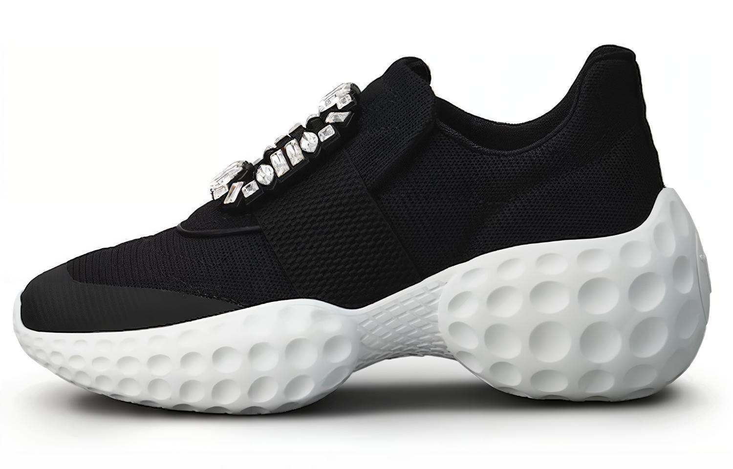 Order (W) Roger Vivier Viv' Run 'Black Moonlight' Sepatu Hitam Terang RVW63731340QPS9999