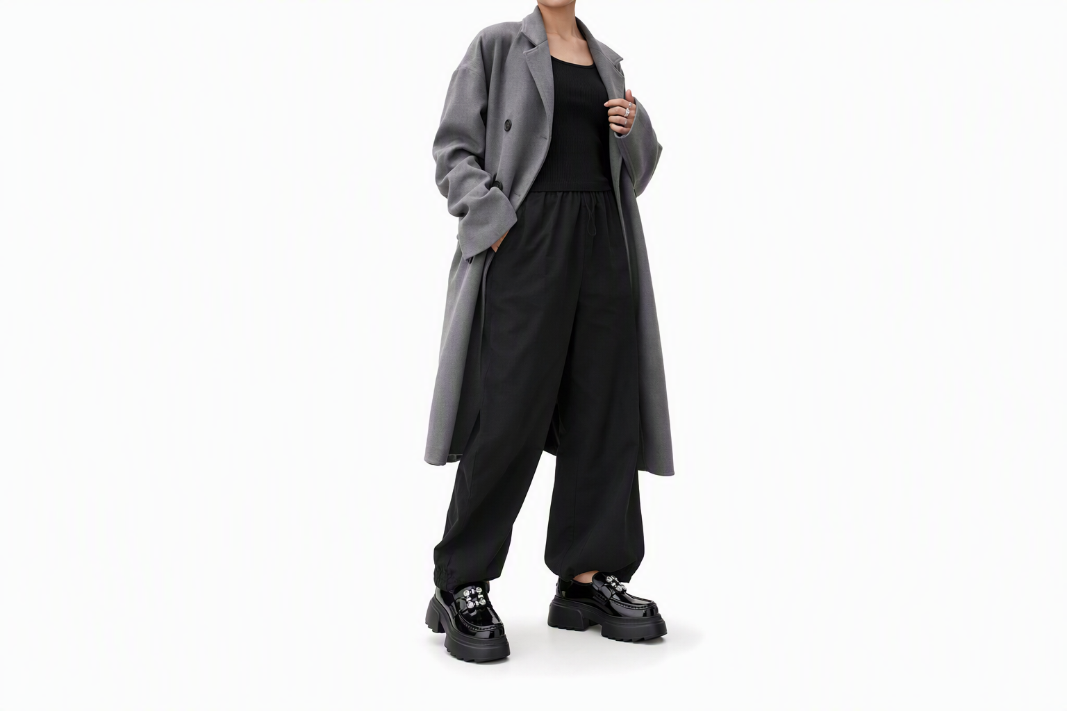 Order (W) Roger Vivier 黑色漆皮钻扣乐福鞋 RVW71036400MRKB999
