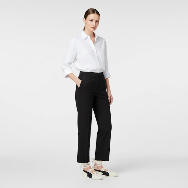 (W) Rosé x Puma Speedcat Ballet SD ''Putih Hitam Merah Jambu Frosty'' 404395-01 Lookbook (W) Rosé x Puma Speedcat Ballet SD ''Putih Hitam Merah Jambu Frosty'' 404395-01