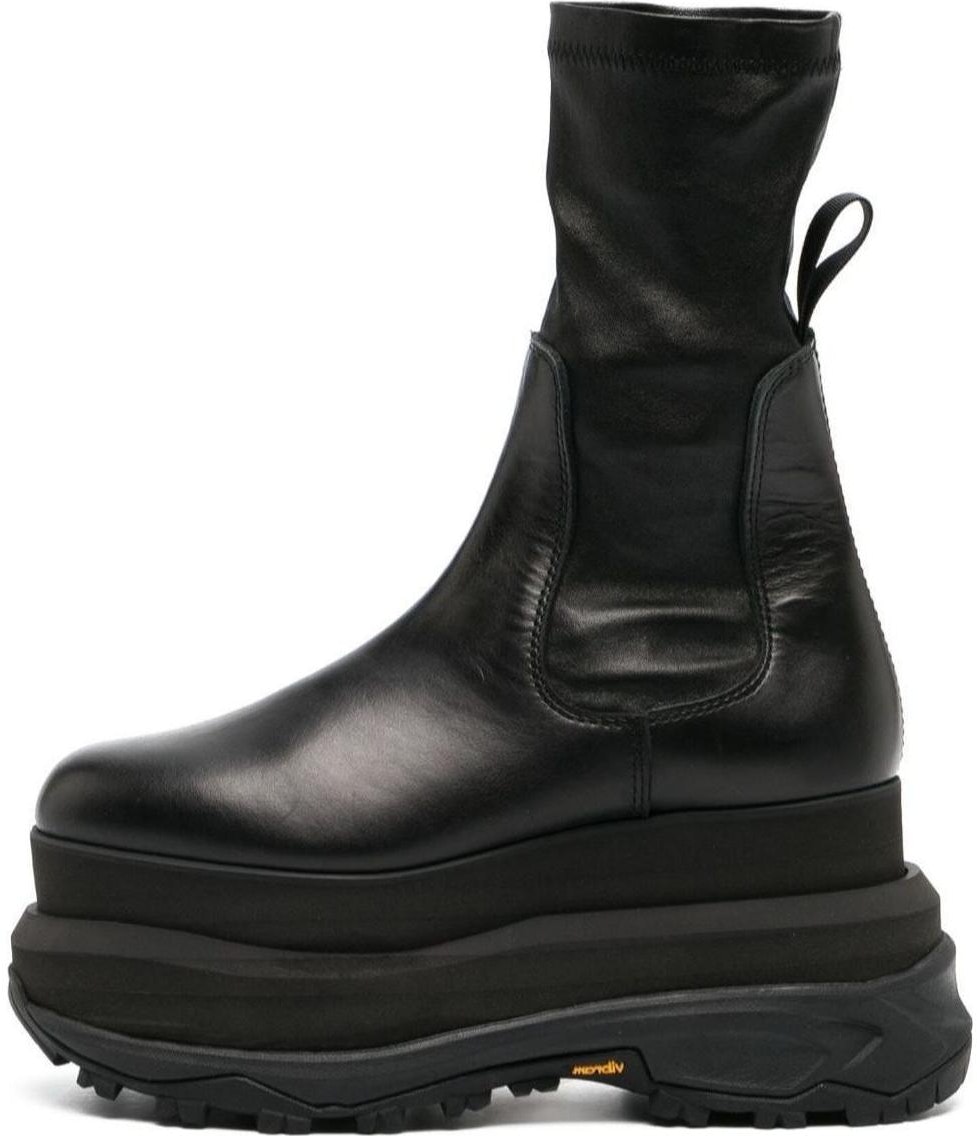 women-x-sacai-nike-ldw-affle-classic-black-leather-2306879