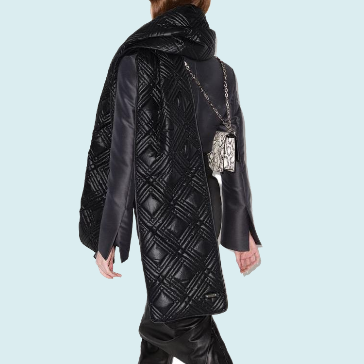 Shop (W) SAINT LAURENT 黑色羊毛Logo圍巾 6649073YH68