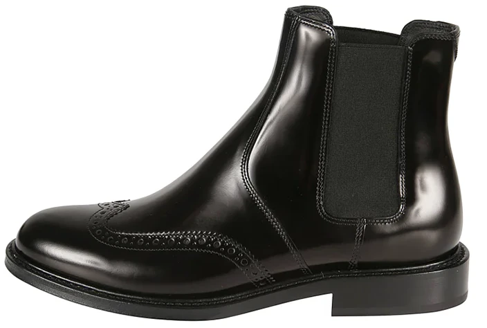 women-saint-laurent-chelsea-boot-smooth-black-leather-6324161-y0001000