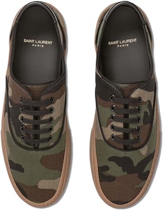 (W) Saint Laurent Low Top 'Camo' Sepatu Pria Camo Rendah 6035141IR103166 Lookbook (W) Saint Laurent Low Top 'Camo' Sepatu Pria Camo Rendah 6035141IR103166