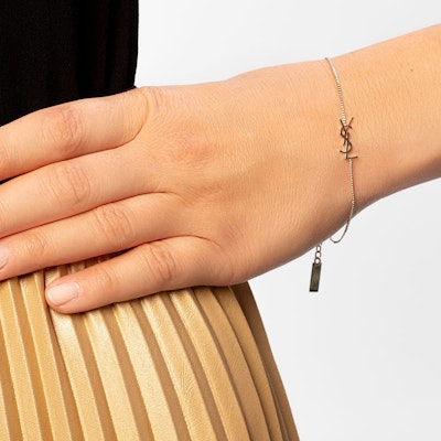 (W) 생로랑 오리지널 우아한 실버 브라스 팔찌. 635533-Y1500-8126 Purchase (W) 생로랑 오리지널 우아한 실버 브라스 팔찌. 635533-Y1500-8126