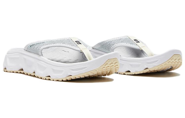 Lookbook (W) Salomon Reelax Break 6.0 'Putih Kelabu' 471114