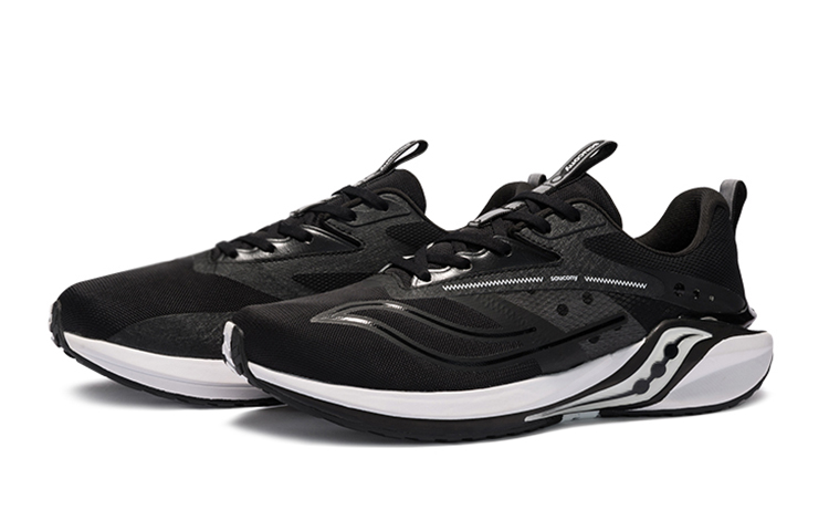 Lookbook (W) Saucony Coyote Hybrid ''Schwarz Weiß'' S18162-3