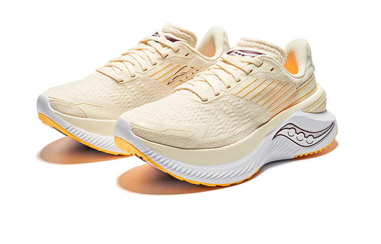 Lookbook (W) Saucony Endorphin Shift ''Lichtgele Comfort'' S10813-33