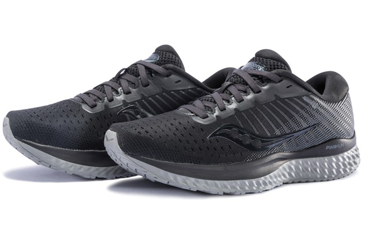 Lookbook (W) Saucony Guide 13 ''Schwarz-out'' S10548-35
