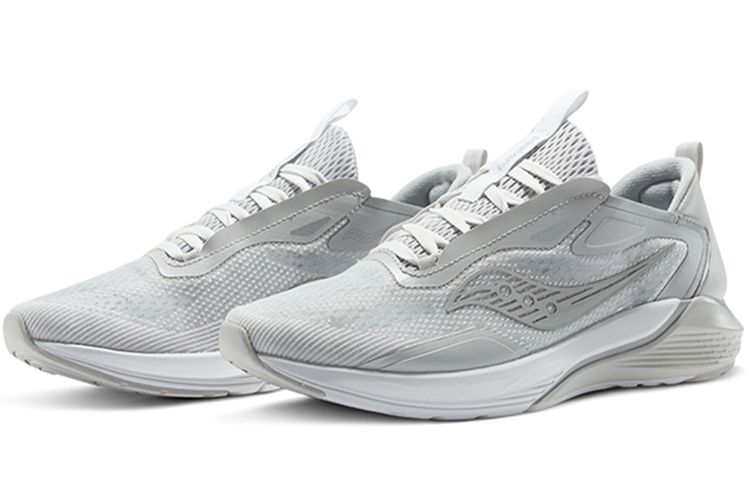 Lookbook (W) Saucony Humming ''Wit Grijs'' S18160-1