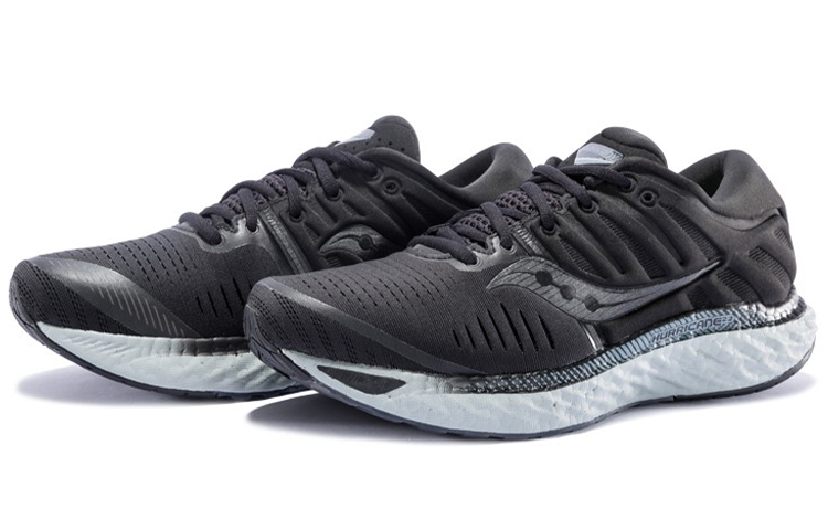 Shop (W) Saucony Hurricane 22 'Blackout' Lelaki Kasut Lari Hitam S10544-35