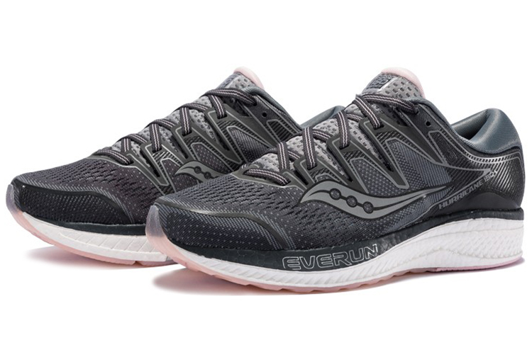 Lookbook (W) Saucony Hurricane ISO 5 ''Gris Foncé'' S10460-2
