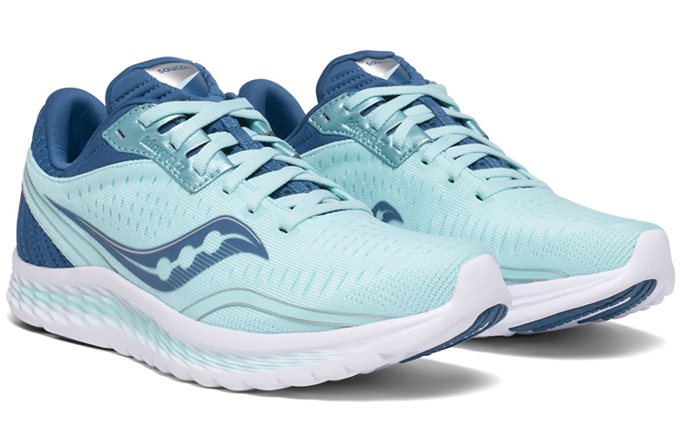 Lookbook Saucony Kinvara 菁華 11 緩震 寬楦 低幫 跑步鞋 女款 淺藍